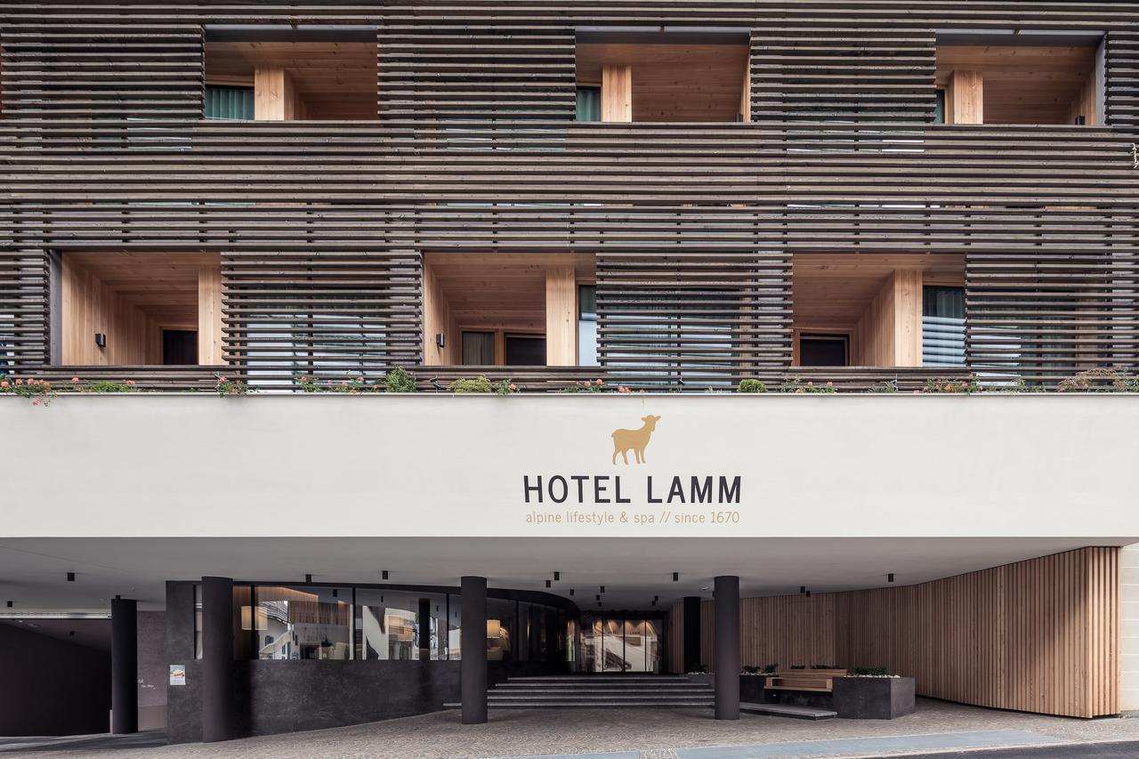 Hotel Lamm กัสเตลรอตโต ภายนอก รูปภาพ